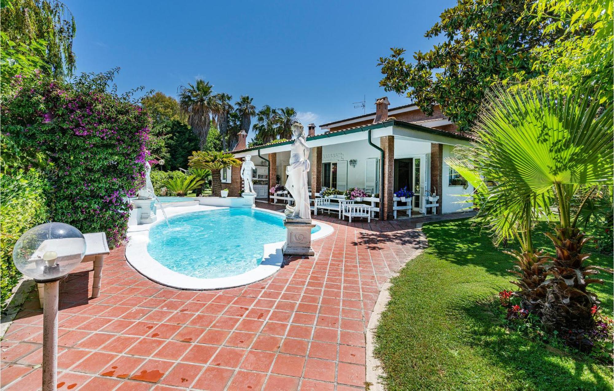 Beautiful Home In Fiumicino With Wifi Экстерьер фото
