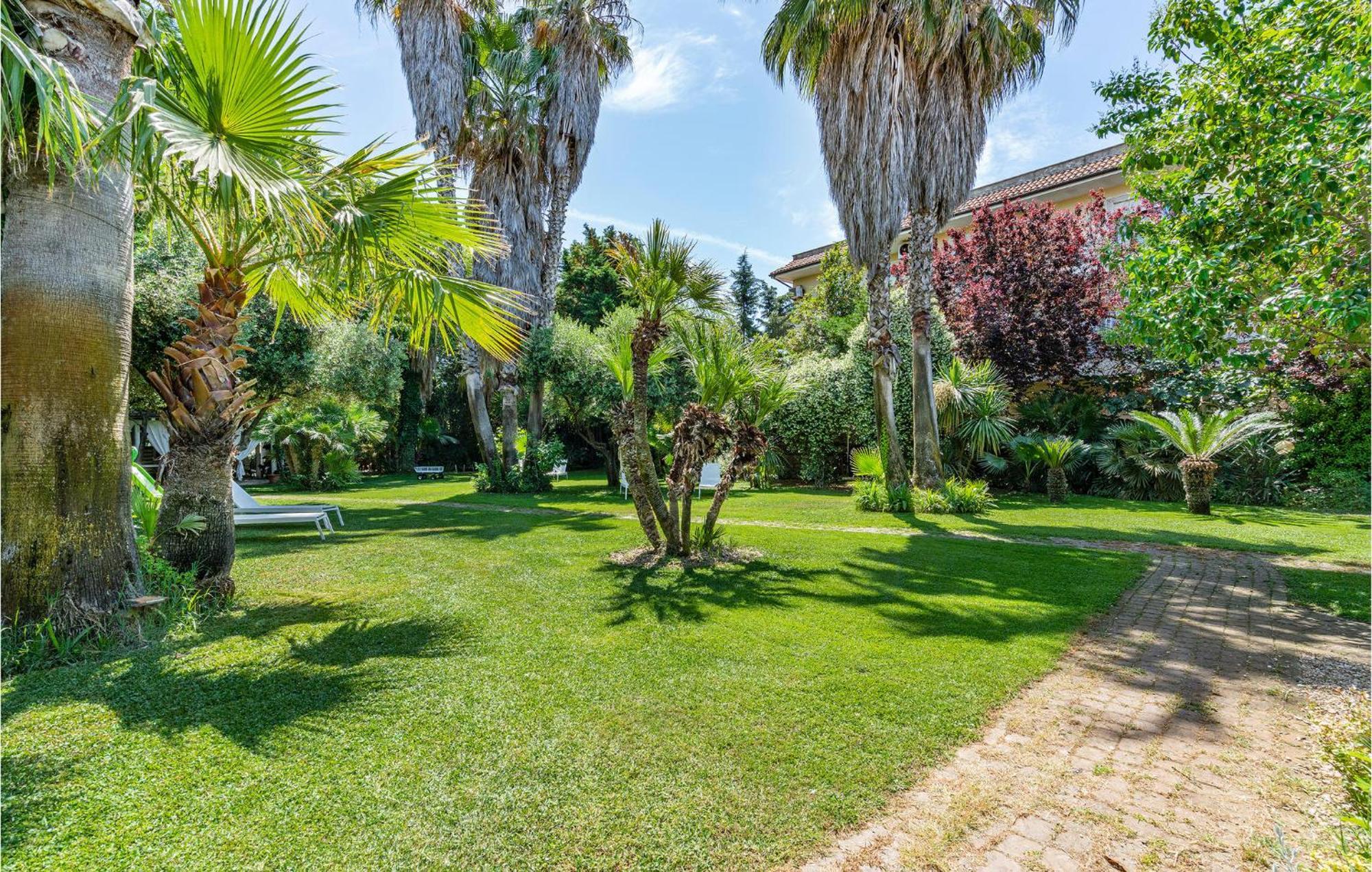 Beautiful Home In Fiumicino With Wifi Экстерьер фото